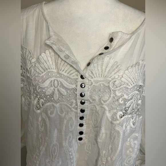 New Collection White Lace and Cotton Blouse - Picture 4 of 8